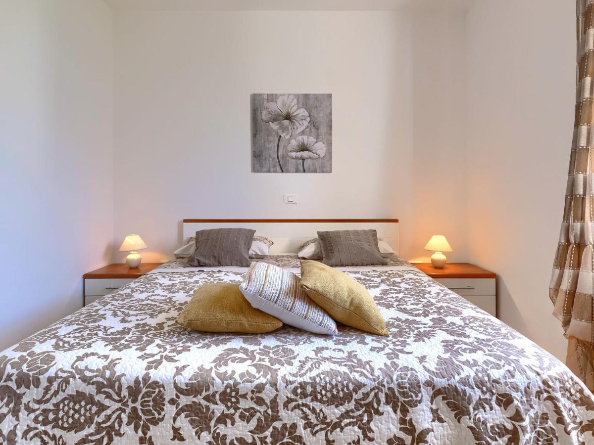 Holiday Home House Eric&Paolo Pula Exterior foto